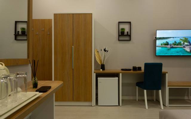 Gde Pahnet Letom - Stilnaya Studiya u Morya v Sochi (Ashe) Apartments