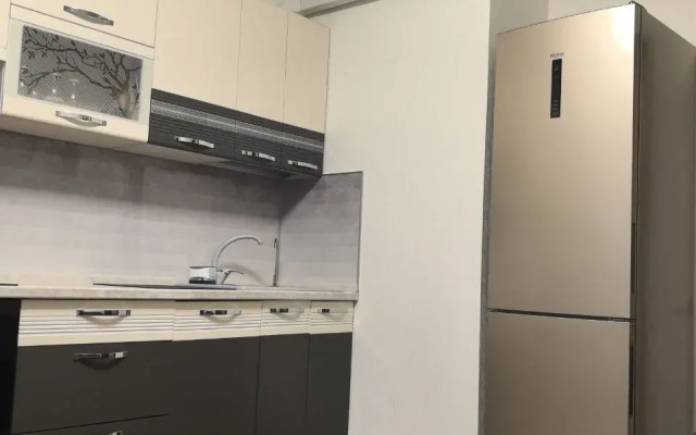 2-Kom.kv. Zelenaya Vertikal Flat