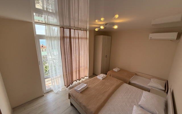 Nacharianoff Guest House