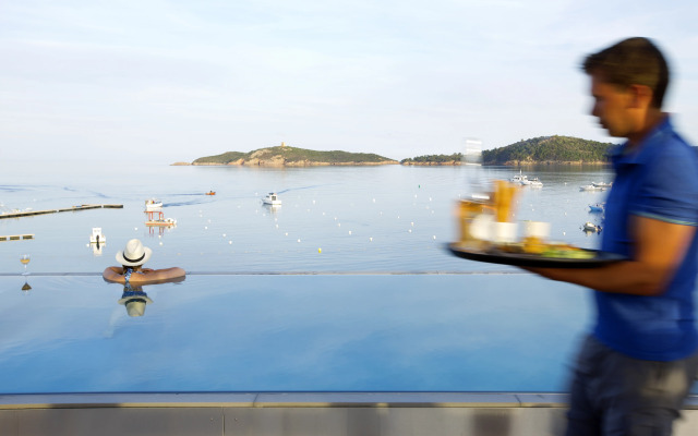 Отель Le Pinarello