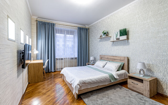 Апартаменты Nice apartment near Victory Square metro station