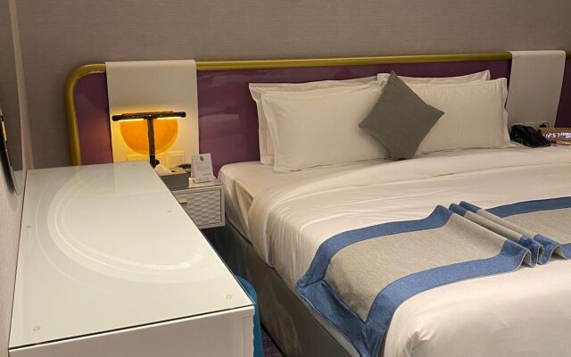 Marvelous Hotel