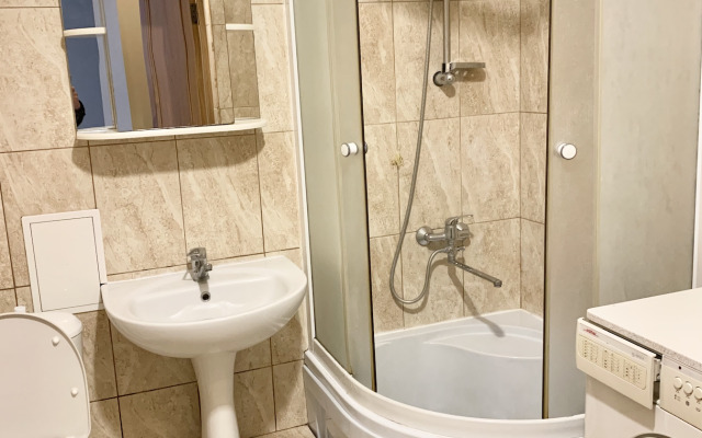 Tihaya Svetlaya I Prostornaya Vozle Tsentra Apartments