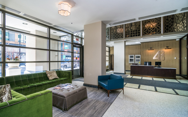 Furnished Suites Near Navy Pier Apartments