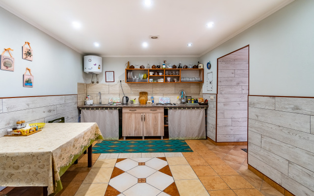 Rahil Guest House