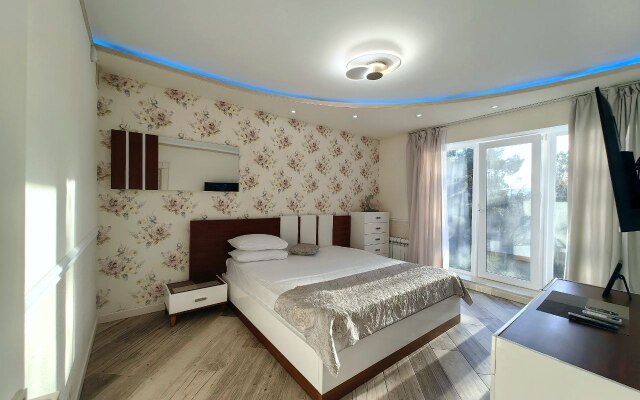 Sosnovyij Raj Villa