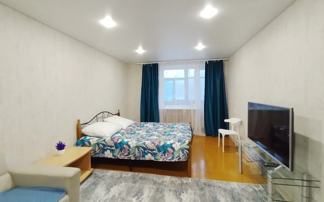 Prostornye Na Prospekte Pobedy Apartments