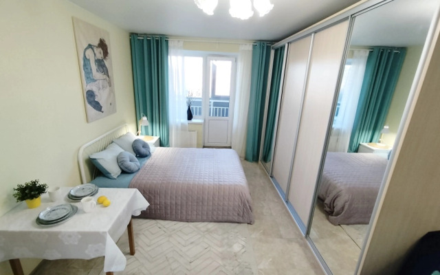 Semeynye S Balkonom Lesnaya Apartments