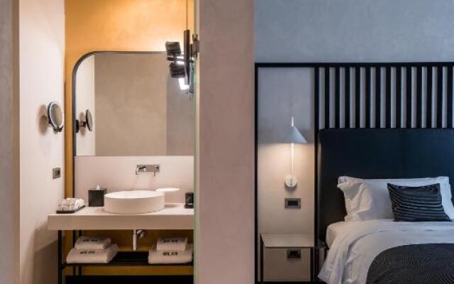 Monograph Hotel (by Travel Agency)