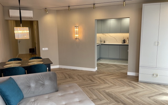 S neveroyatnym vidom na more i zakaty Apartments