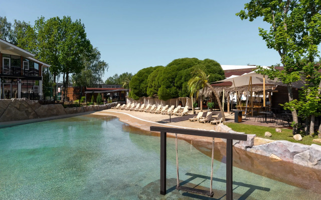 Dolphin Planet Hotel & SPA