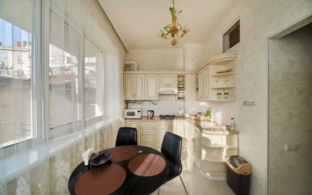 V Samom Serdce  Sevastopolya Flat