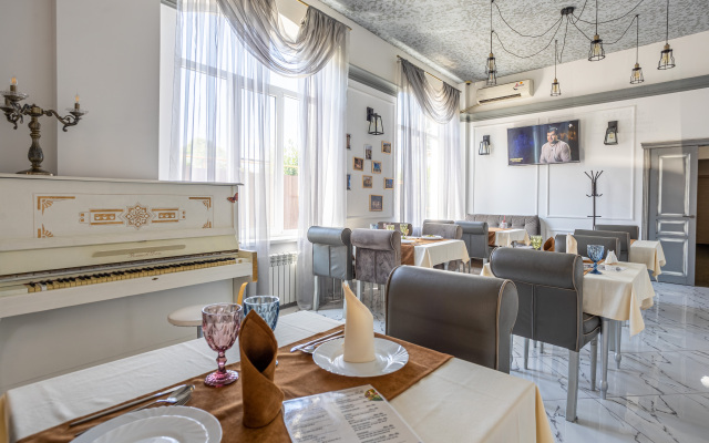 Hotel Marton Sholokhova