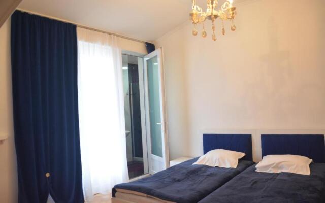 Renesans Hotel