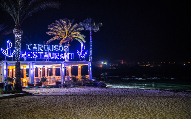 Karousos Beach Rooms Apartments