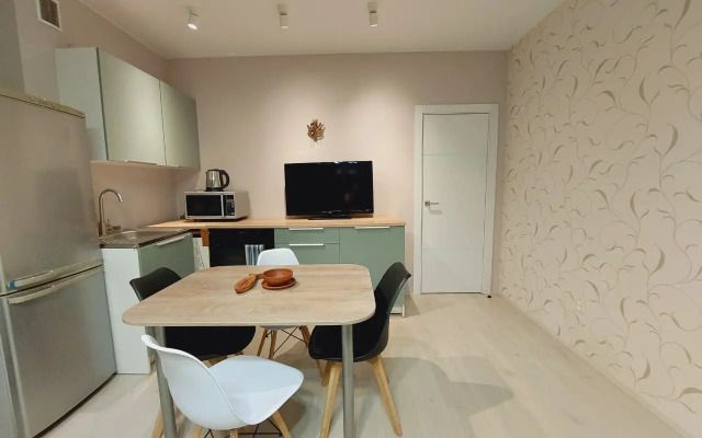 Квартира ЕвроДвушка Аксакова 81/1 на 17 Этаже до 7 Чел