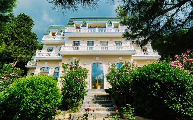 Villa Divny Mir Karasan 