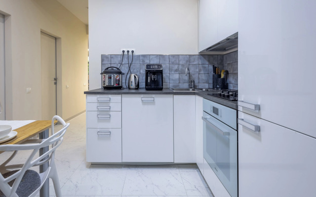 Myhomeyourhome na Fadeeva 34 Flat