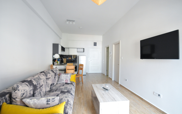 Sea Breeze LUX 1/4 Apartments