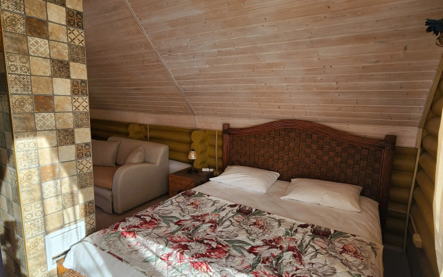 Na Poberezhye Private house