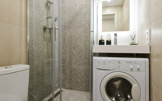 17 Chernomorskiy Bulvar 17/1 Apartment