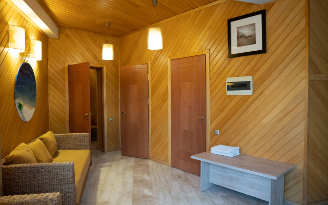 Dom S Basseynom Private house