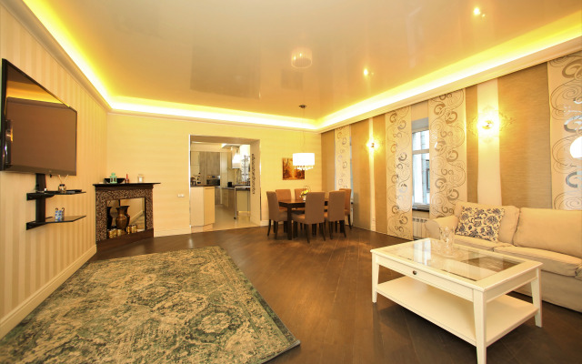 Апартаменты Просторные Апартаменты Рядом с Сенной Площадью