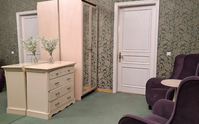 Izi Jiza Na Voskresenskoy Naberezhnoy 30 Apartments