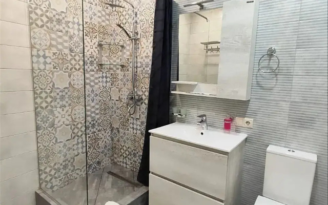 2-komnatnaya V ZhK Moskva V Tsentre Sochi Flat