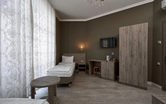 Отель Журавли