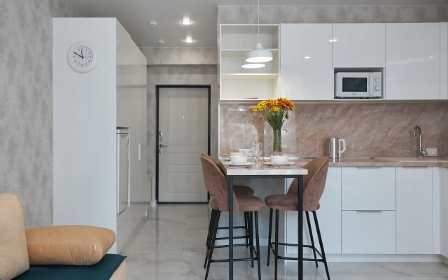 Semeynaya Studiya Rosa House v Zhk Karavella Portugalii Flat
