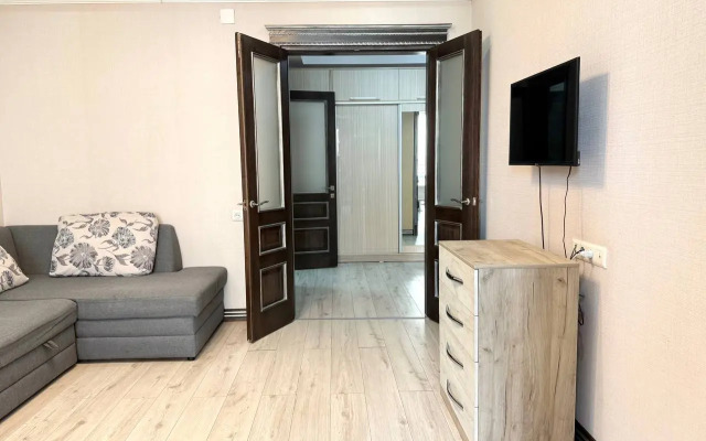 Na Turusbekova 88/2 Flat