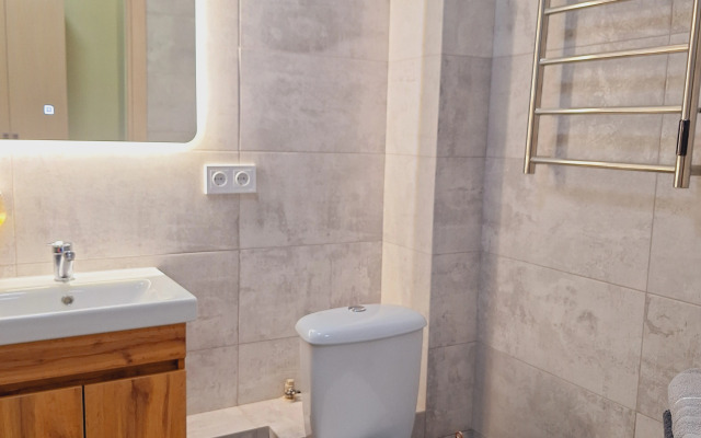 Квартира Комфортная двушка на Хрустальногорской