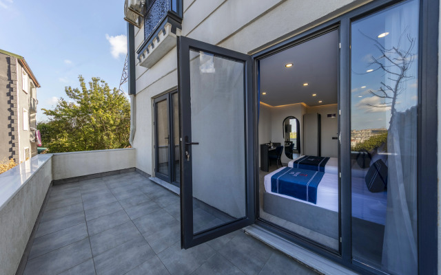 The Private Airport Hotel