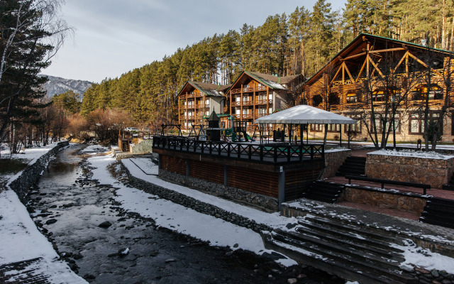 Mar'in Ostrov Hotel