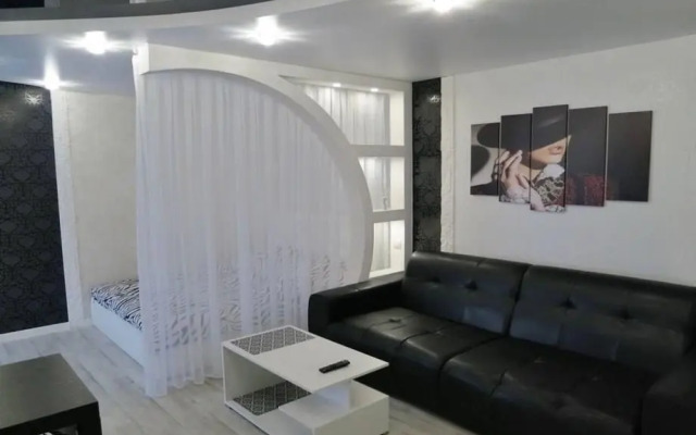 Uyutnaya Studiya V Tsentre G. Brest Apartments