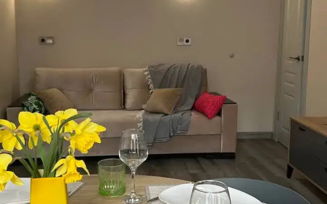 Квартира Стильная с Видом на Кирху Святого Семейства