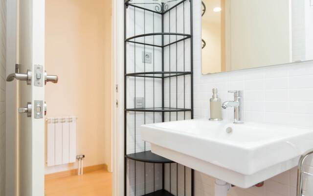 Апартаменты Golden Central Muntaner Stay Barcelona