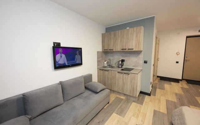 Po ulitse Melnikayte, 83 Flat