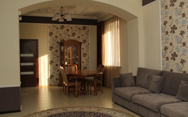 Vizit Guest House
