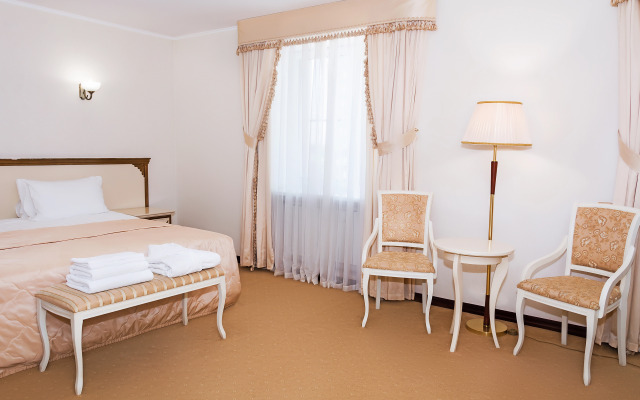 AZIMUT Hotel Tambov 4*