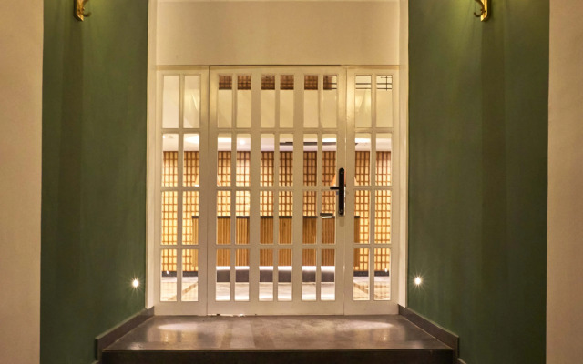 Отель The Passport