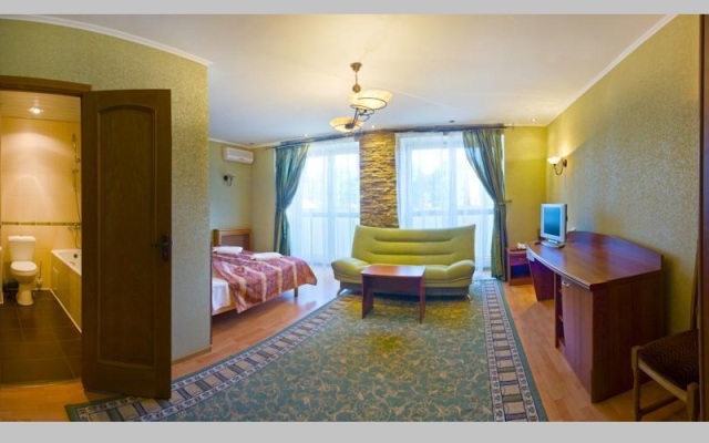 Pribrezhnyij Yarburg Park Hotel