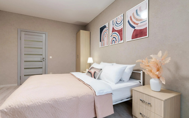 Квартира двухкомнатная у Парка Галицкого Апарт-Отелика на Героев Разведчиков