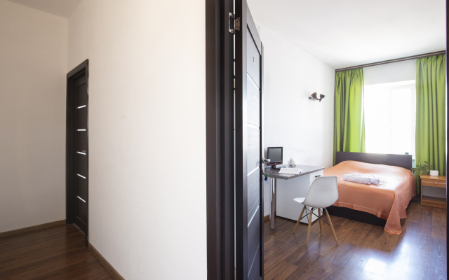 V naim na Troitskogo Living Quarters