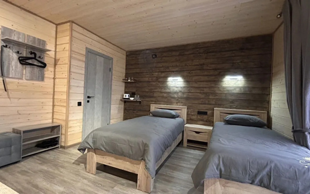 V Khutore Krasny Pakhar 3 Private House