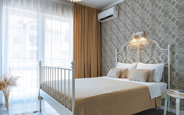 Apart Here Comes The Sun Flat