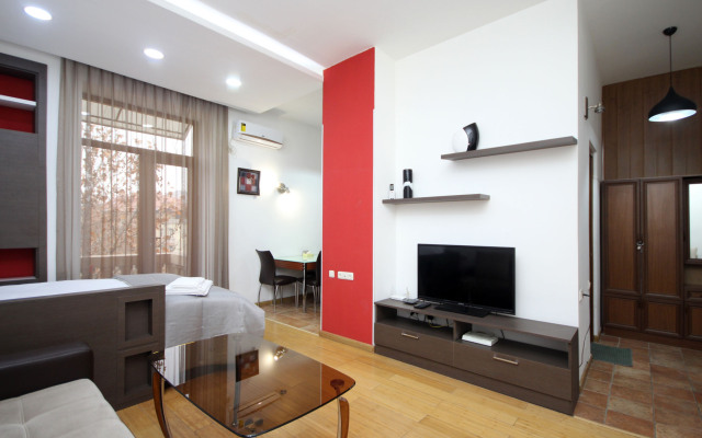 Gallery Cascade #2 Apartments