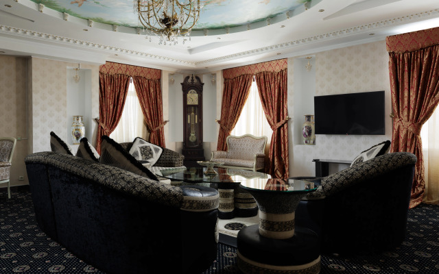 Moscow Holiday Hotel