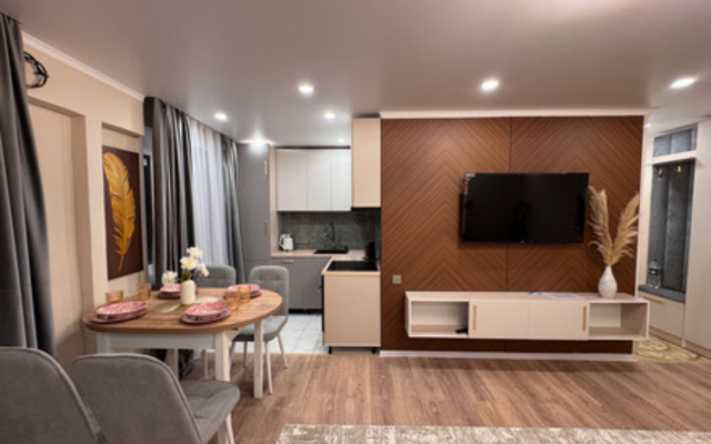 Dvukhkomnatnaya Sovremennym Remontom Flat